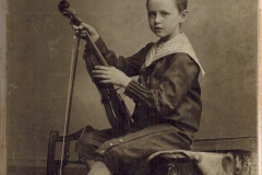 Felix and his violin